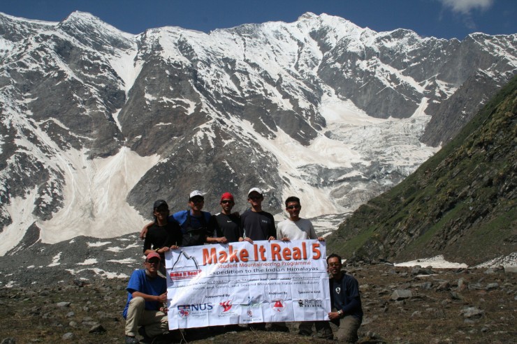MIR 5 Expedition Team Photo
